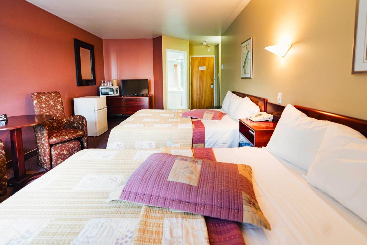 Auberge Harris Saint-Jean-sur-Richelieu Buitenkant foto