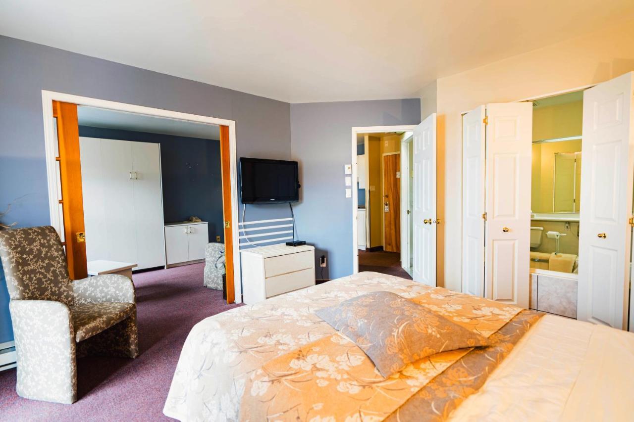 Auberge Harris Saint-Jean-sur-Richelieu Buitenkant foto