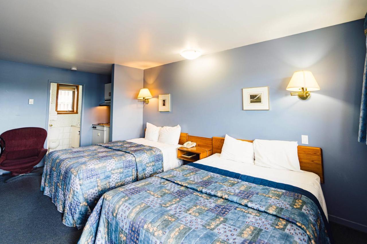Auberge Harris Saint-Jean-sur-Richelieu Buitenkant foto